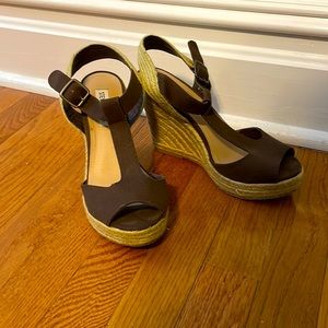 Steve Madden brown wedges espadrille